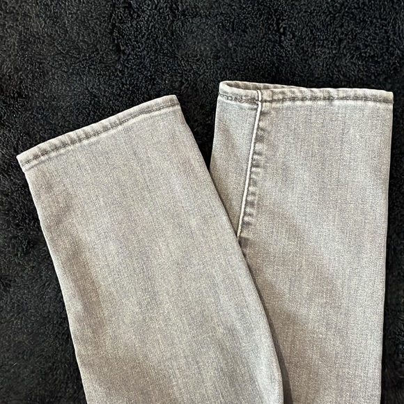 Levi’s High Rise Skinny - Picture 8 of 10